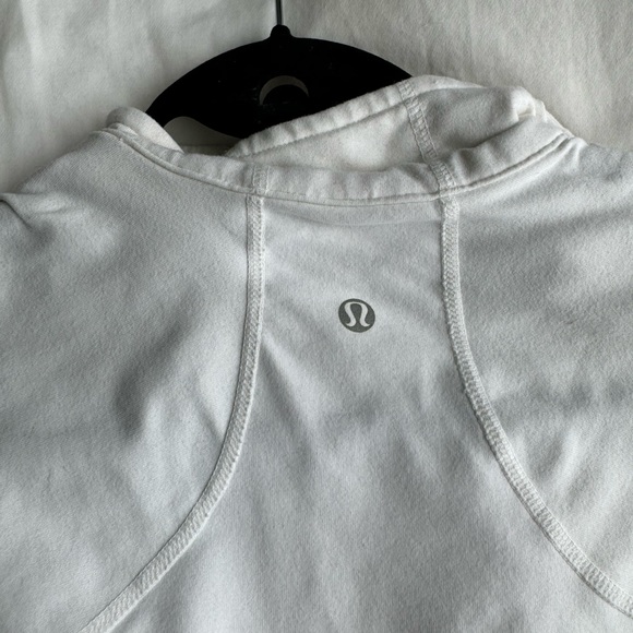 Lululemon sculpt jacket 4 - Picture 2 of 3
